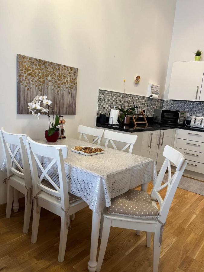 Two Double Bedroom Duplex Flat لندن المظهر الخارجي الصورة